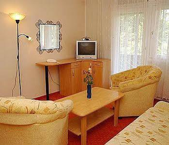 Solar Club Apartman Sopron Exterior foto