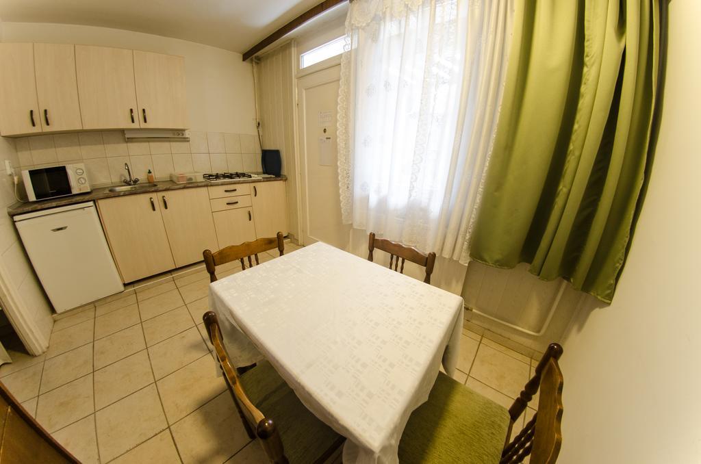 Solar Club Apartman Sopron Habitación foto